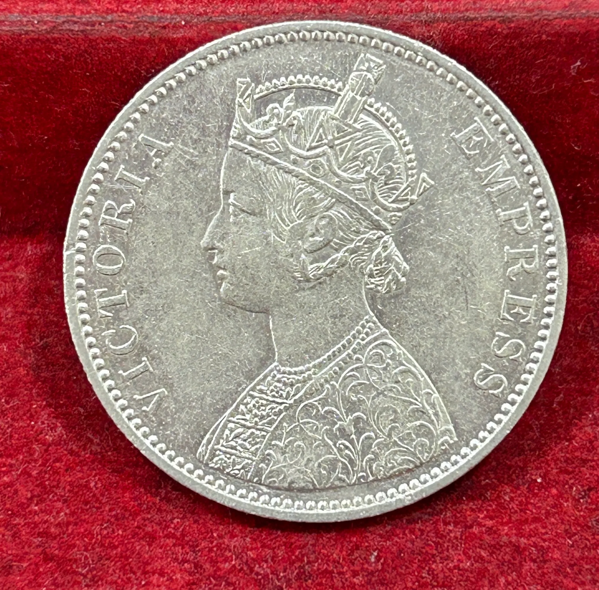 1877 Victoria Empress One Rupee Silver Coin - Image 2